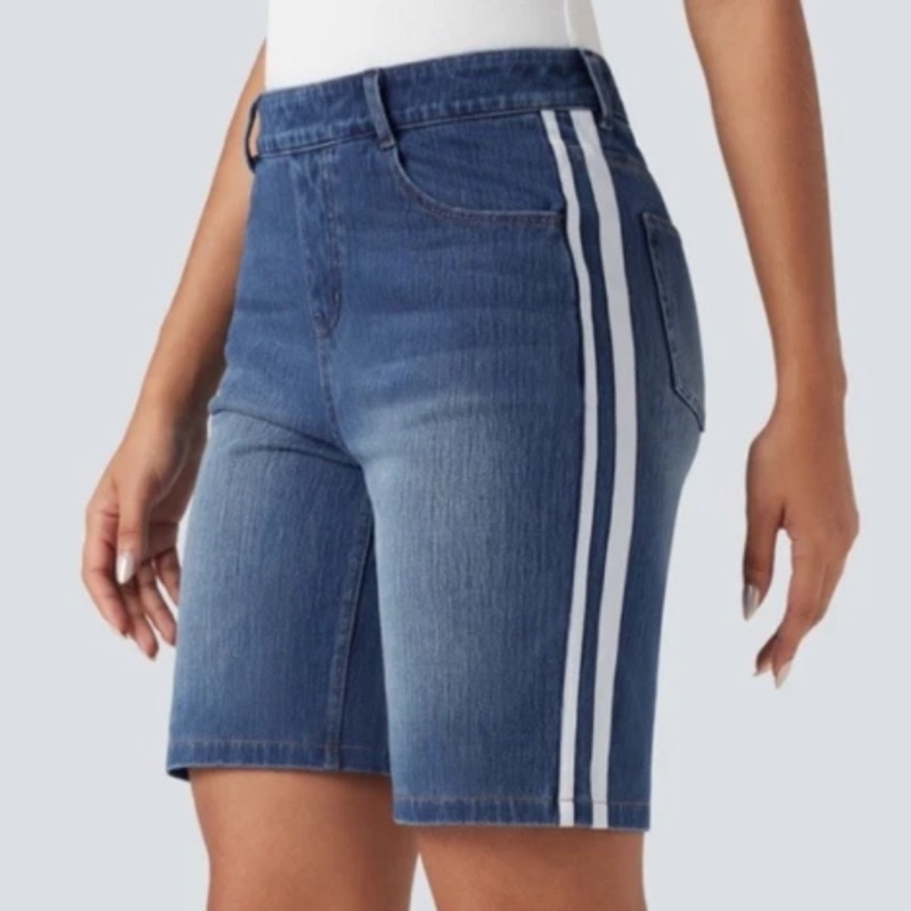 NWT Halara High Waisted Relaxed Denim Shorts. Bermuda. Tide Blue